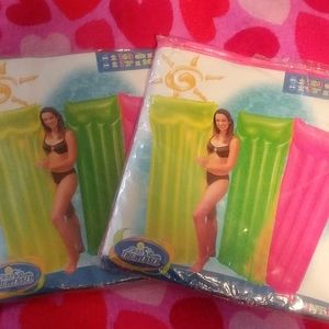 2 x Vintage Wet Set Raft Pool Floats